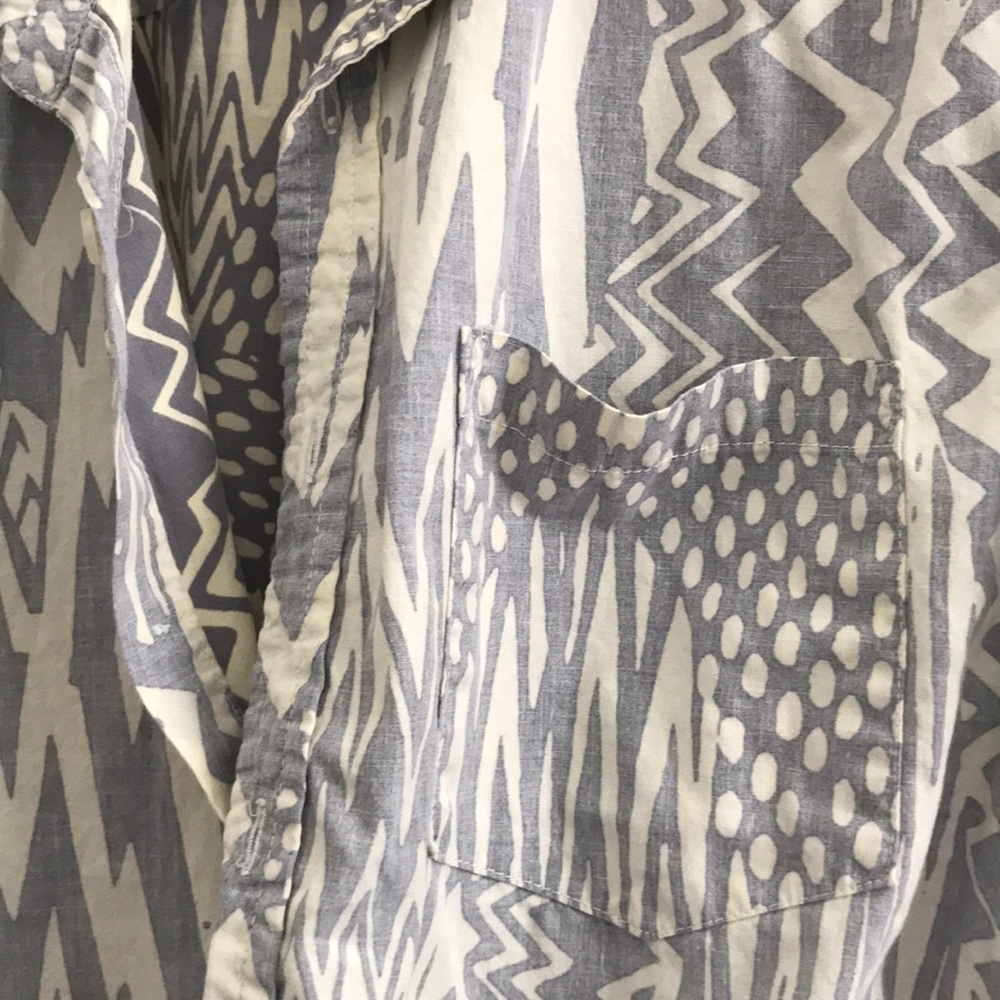 Cute geometric button down! - Picture 2 of 3